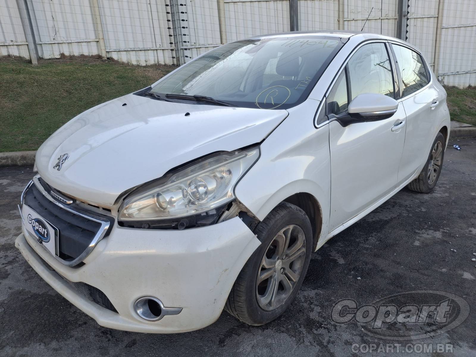 Foto 2: 2014 PEUGEOT 208