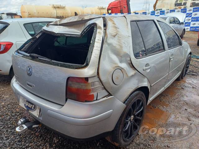 2004 VOLKSWAGEN GOLF 
