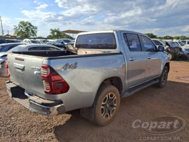 2021 TOYOTA HILUX CD 