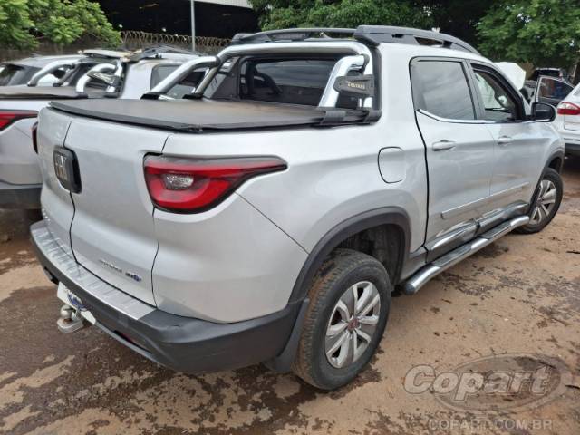2017 FIAT TORO 