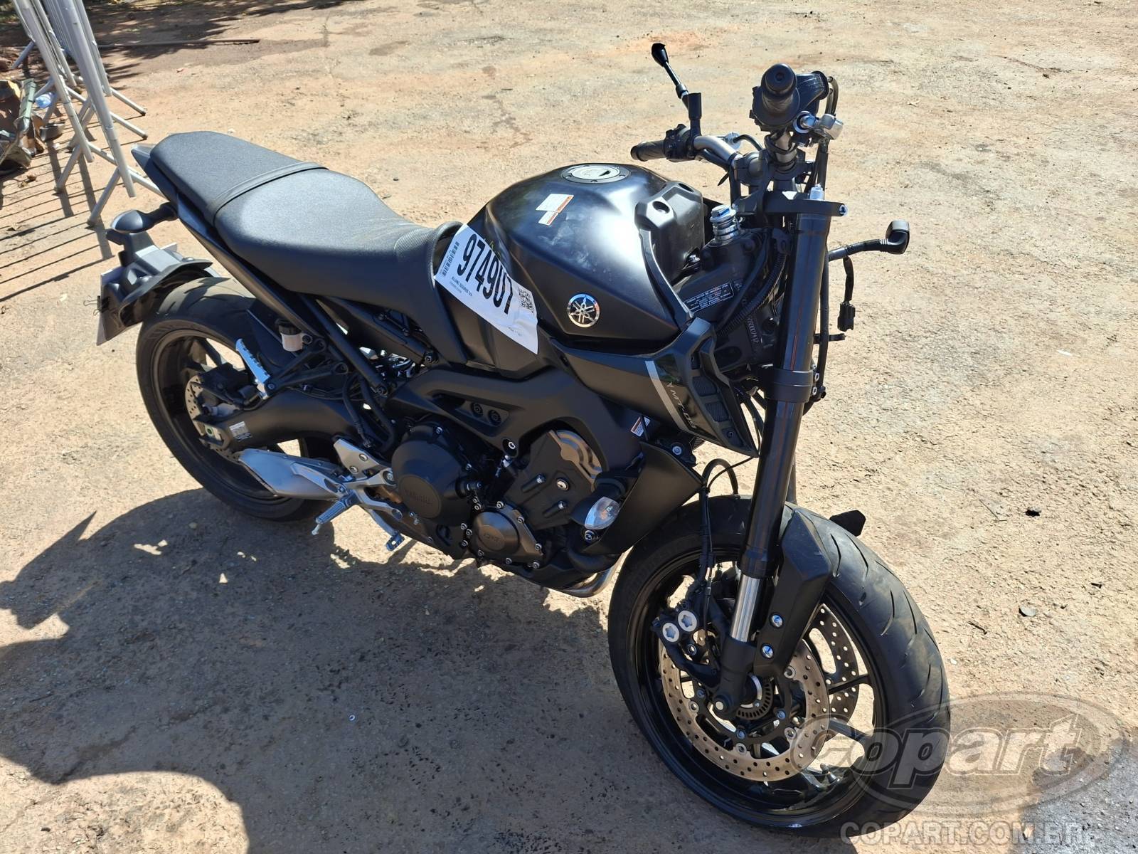 Veículo YAMAHA MT-09 Yamaha MT-09 850 ABS 2025 Médio Dano 2025 em leilão