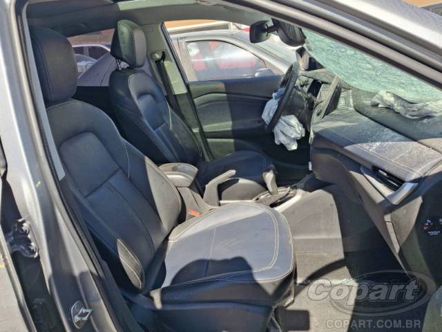 2025 CHEVROLET TRACKER 