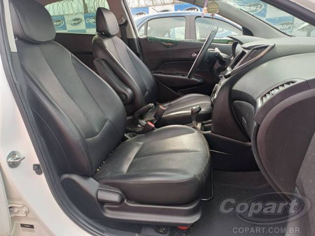 2015 HYUNDAI HB20 