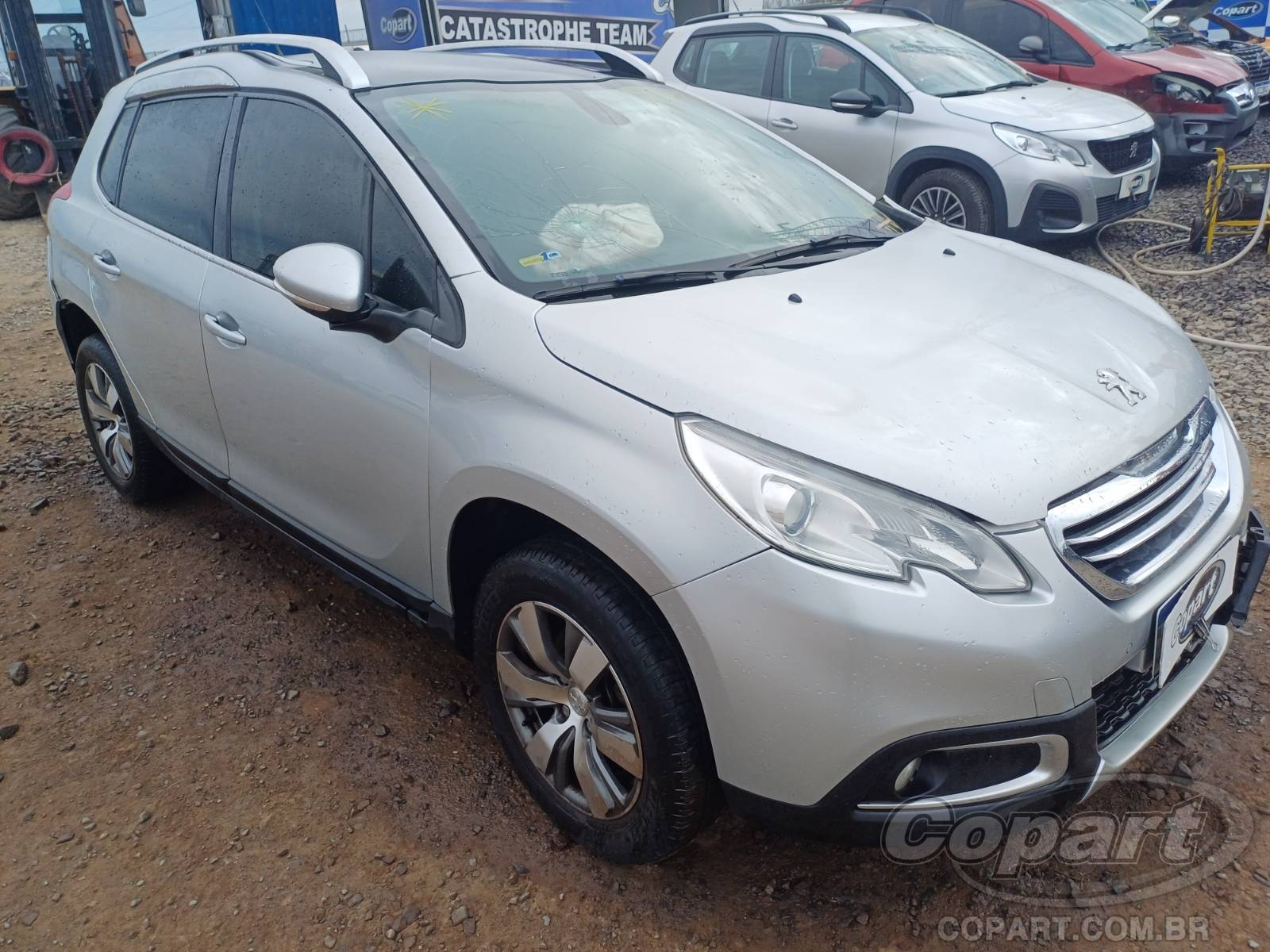 Veículo Peugeot 2008 PEUGEOT 2008 Griffe 1.6 16V VVT 2015 2016 em leilão