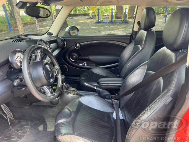 2011 MINI COOPER 