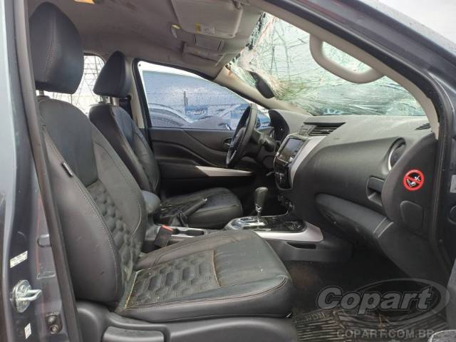 2024 NISSAN FRONTIER CD 