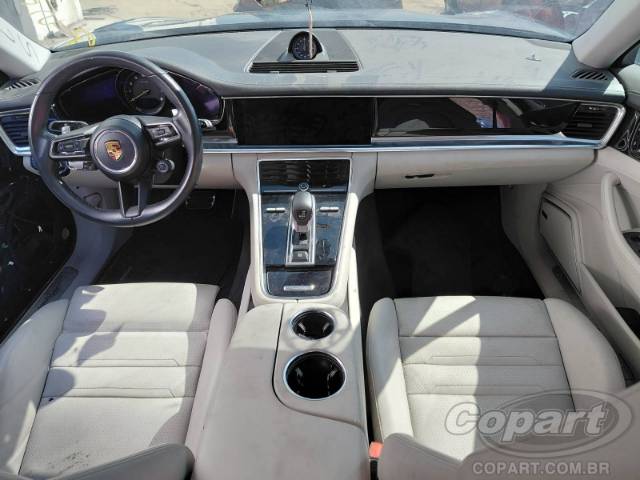 2021 PORSCHE PANAMERA 
