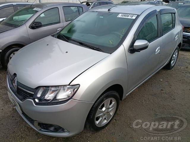 2015 RENAULT SANDERO 