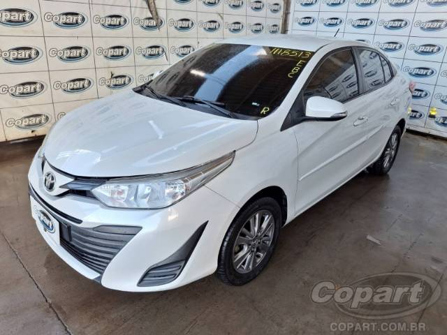 2022 TOYOTA YARIS SEDA 