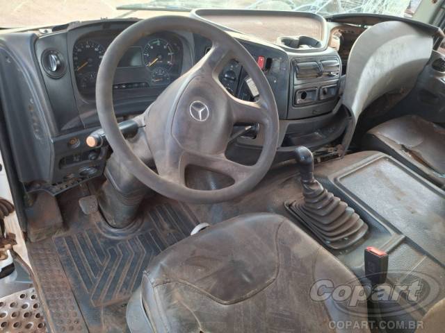 2013 MERCEDES BENZ AXOR 
