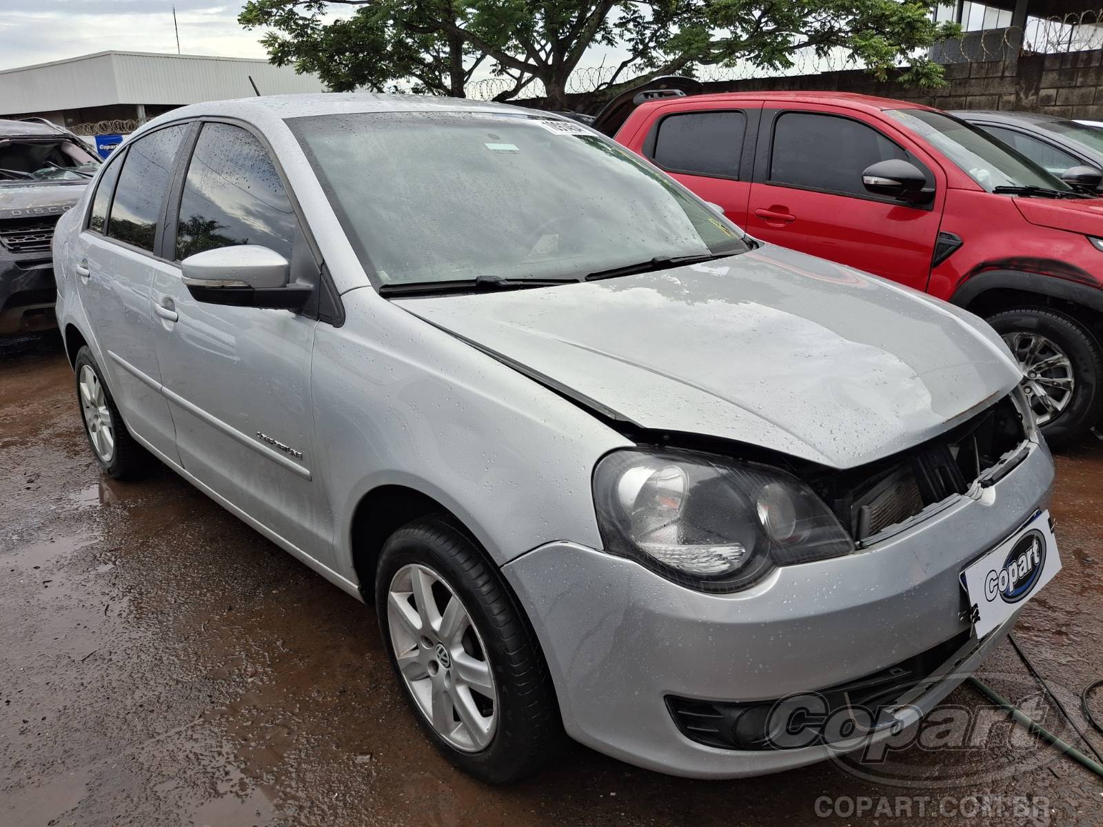 Veículo VW - VolksWagen Polo Volkswagen Polo Sedan Comfortline 1.6 Total Flex 2013 2013 em leilão