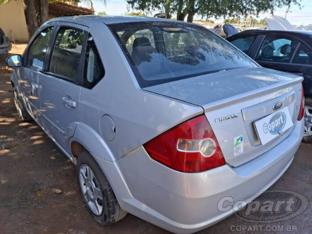2009 FORD FIESTA SEDAN 