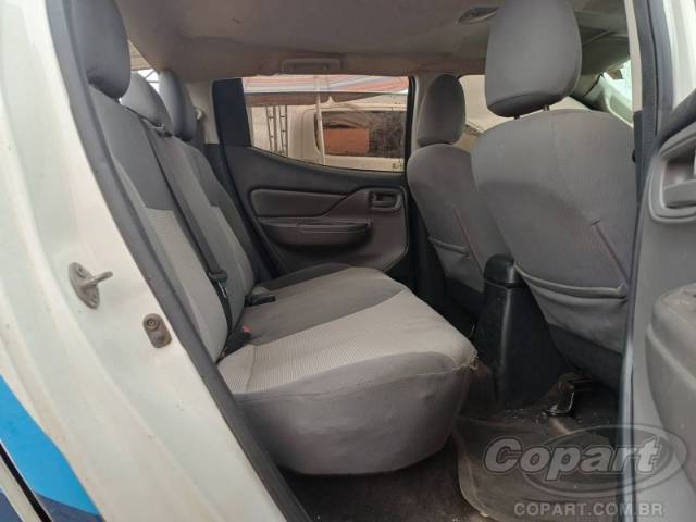 2021 MITSUBISHI L200 TRITON 