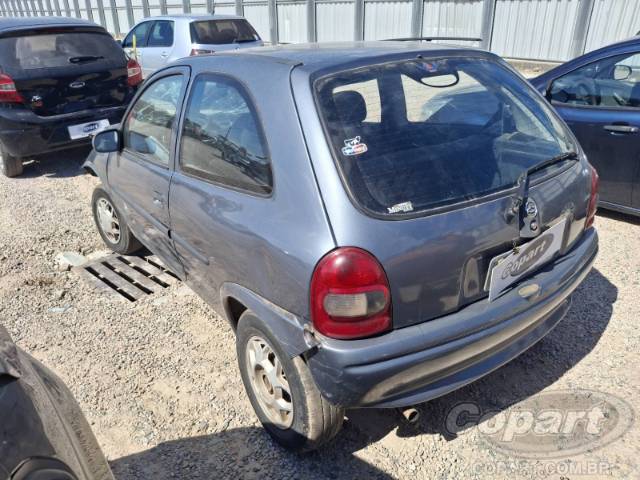 2000 CHEVROLET CORSA 