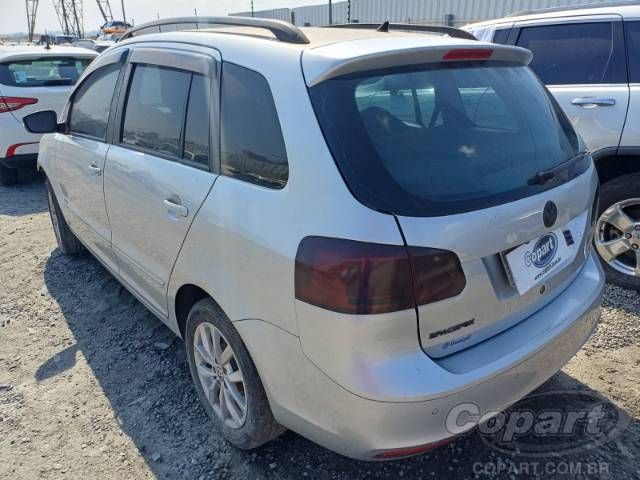 2013 VOLKSWAGEN SPACEFOX 