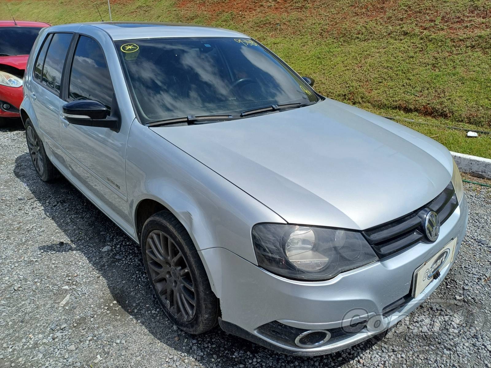 Veículo VW - VolksWagen Golf VOLKSWAGEN GOLF SPORTLINE 1.6 TOTAL FLEX 2013 2014 em leilão