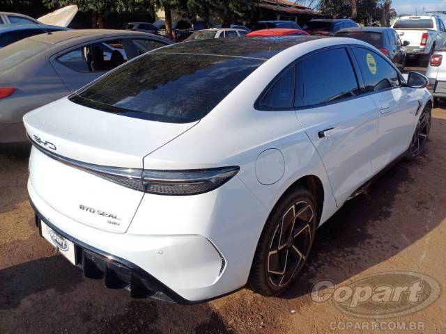 2024 BYD SEAL 