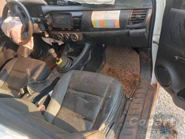 2022 TOYOTA HILUX CS 