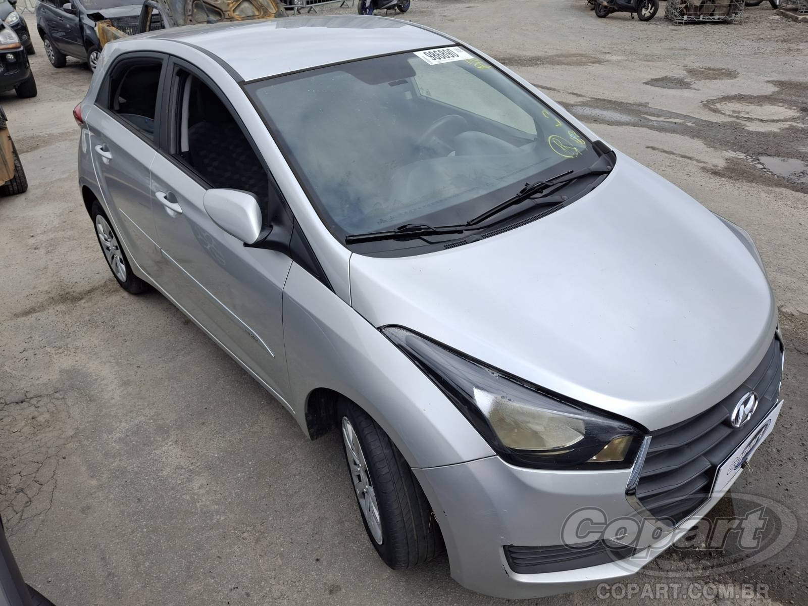 Hyundai HB20 Comfort 1.6 16V CVVT 2017 Enchente Médio