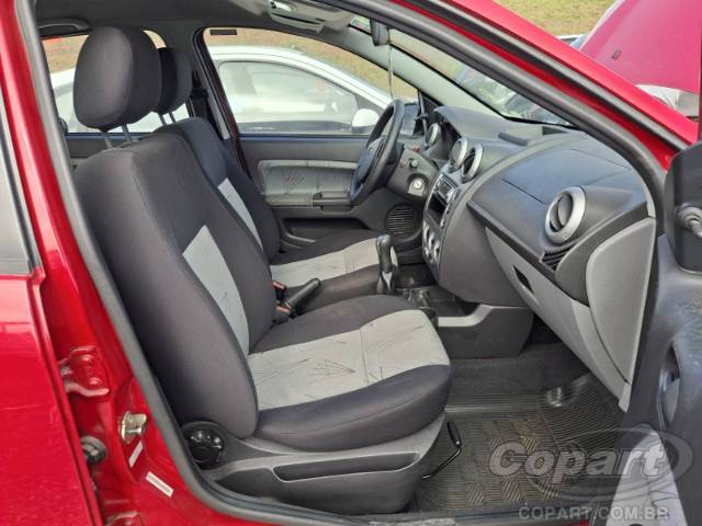 2010 FORD FIESTA 