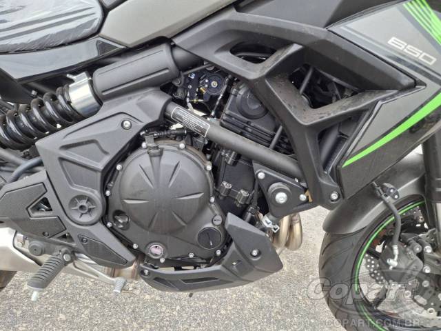 2025 KAWASAKI VERSYS 