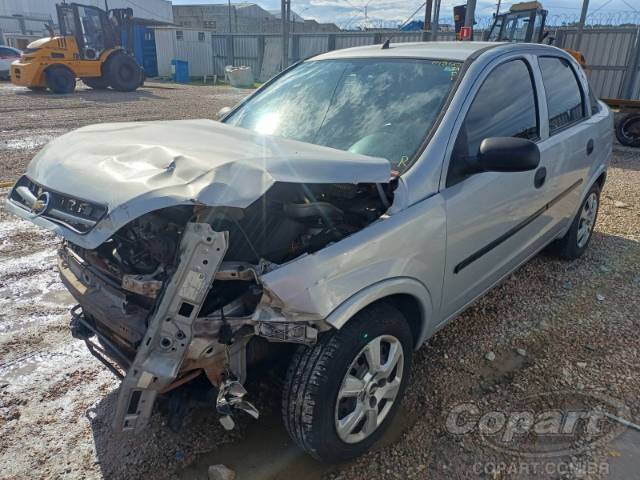 2004 CHEVROLET CORSA SEDAN 