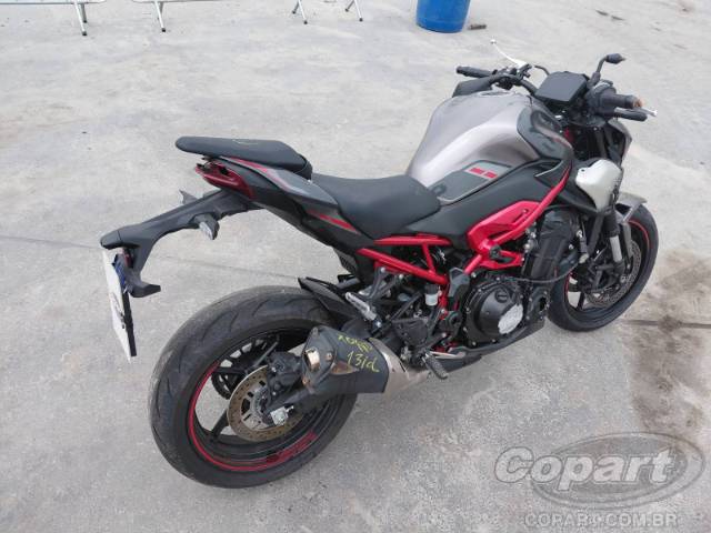 2026 KAWASAKI Z900 