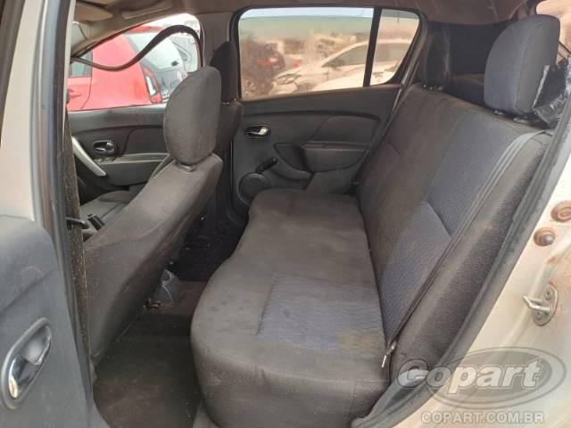 2017 RENAULT SANDERO 