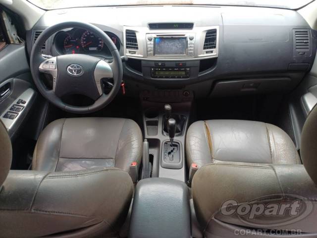 2012 TOYOTA HILUX CD 