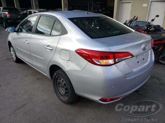 2023 TOYOTA YARIS SEDA 