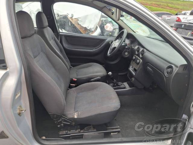 2004 CHEVROLET CELTA 