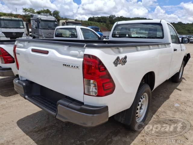 2024 TOYOTA HILUX CS 