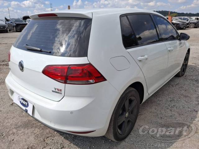 2015 VOLKSWAGEN GOLF 