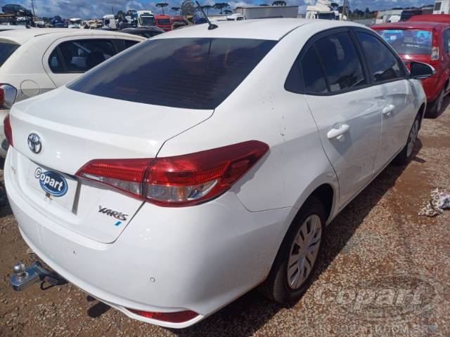 2023 TOYOTA YARIS SEDA 