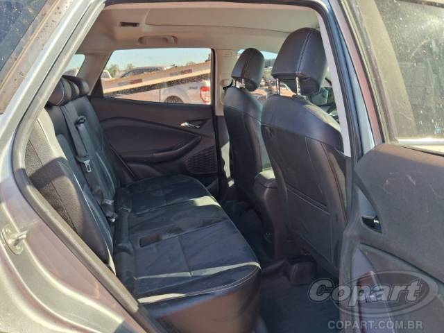 2025 CHEVROLET TRACKER 