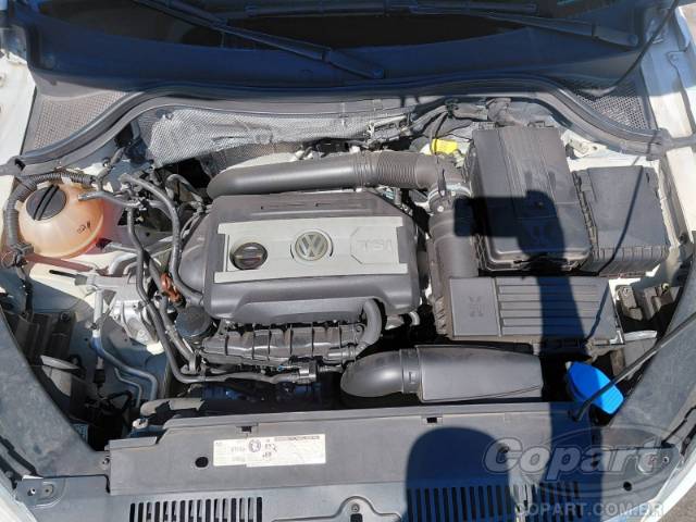 2011 VOLKSWAGEN TIGUAN 