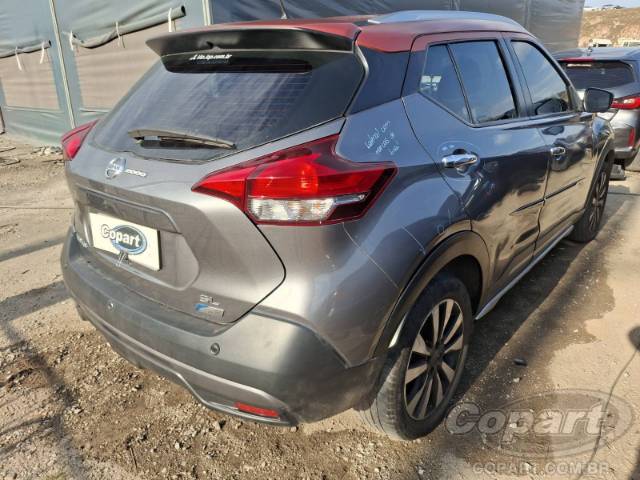 2018 NISSAN KICKS 