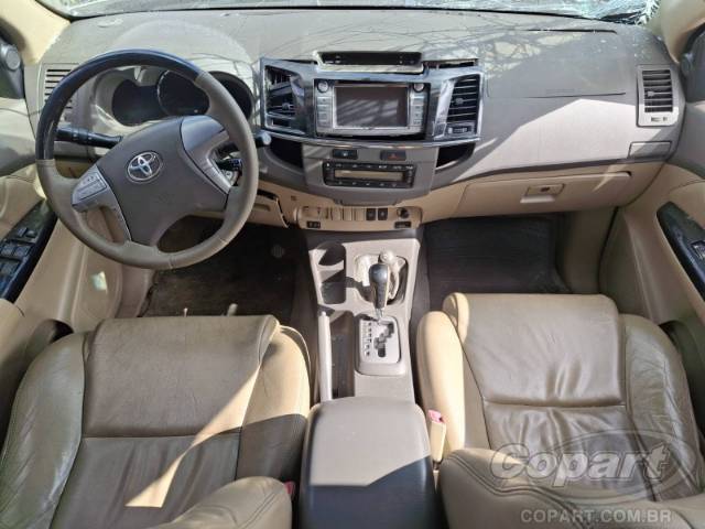 2012 TOYOTA HILUX SW4 