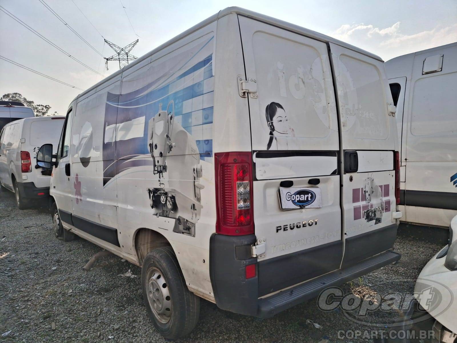 2011 PEUGEOT BOXER FURGAO — foto 3 de 15