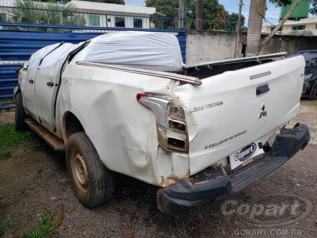 2021 MITSUBISHI L200 TRITON 