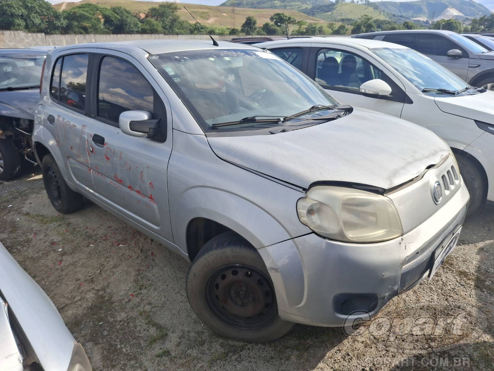 Veículo Fiat Uno Fiat Uno Vivace 1.0 Evo 2012 2012 em leilão