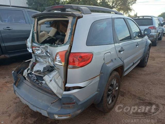 2013 FIAT PALIO WEEKEND 