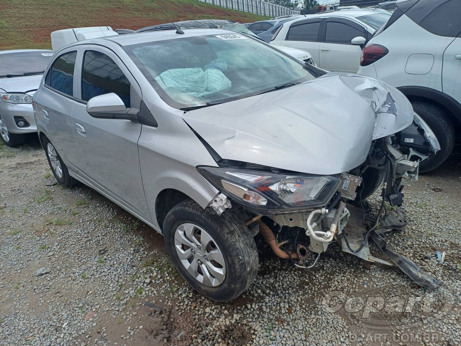 Chevrolet Onix LT 1.0 ECO 2018 Colisão Média Monta