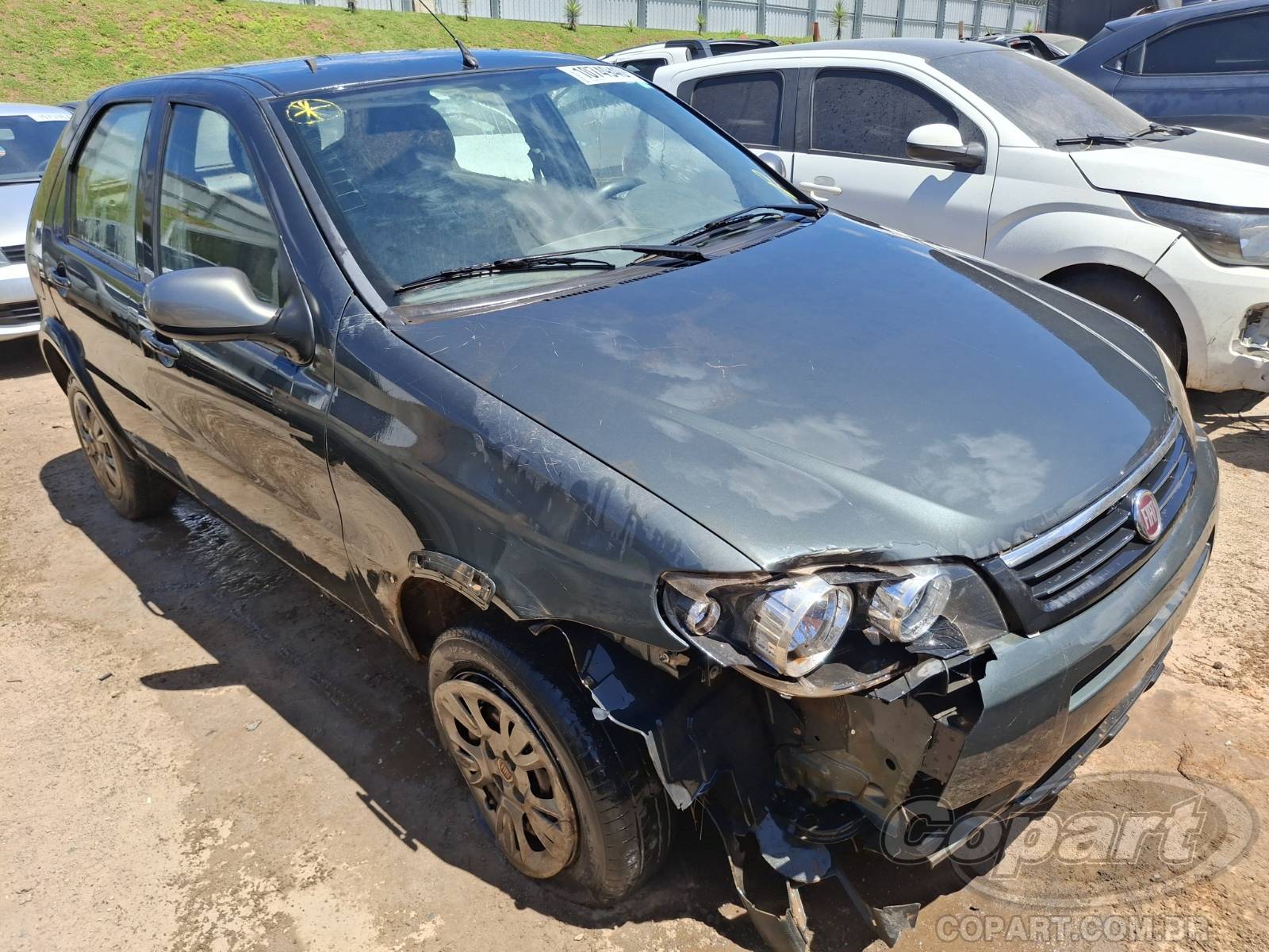 Veículo Fiat Palio Fiat Palio Fire Way 1.0 2015 Colisão Frontal 2015 em leilão