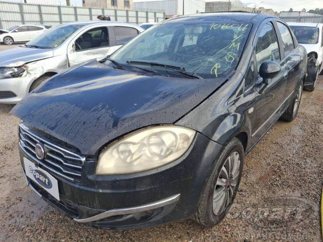 2015 FIAT LINEA 