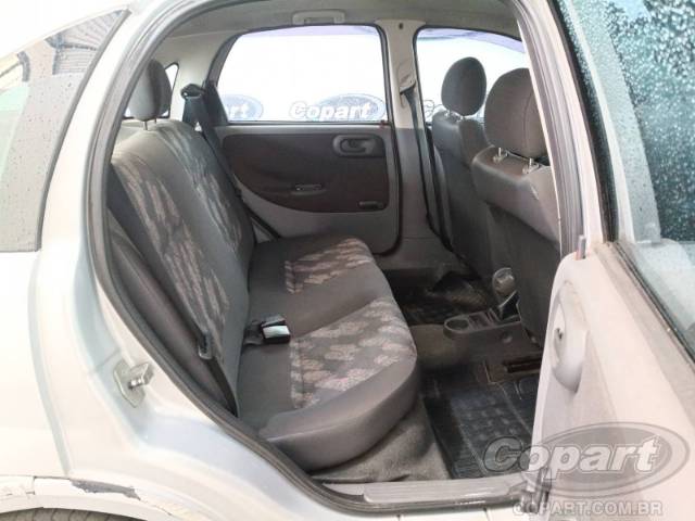 2005 CHEVROLET CORSA SEDAN 