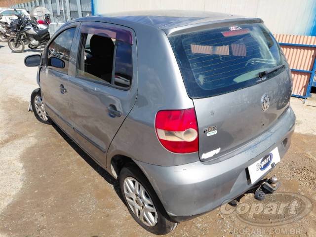 2005 VOLKSWAGEN FOX 