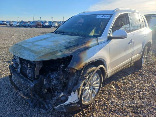 2014 VOLKSWAGEN TIGUAN 