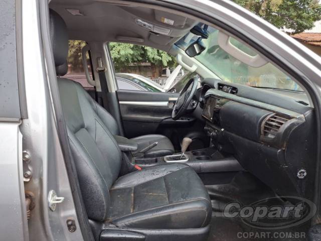 2024 TOYOTA HILUX CD 