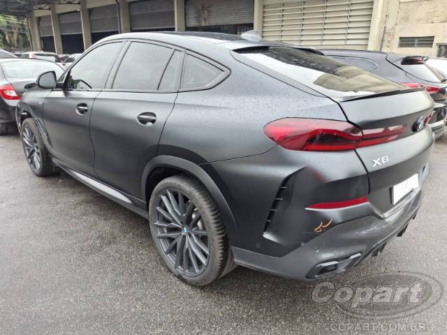 2022 BMW X6 